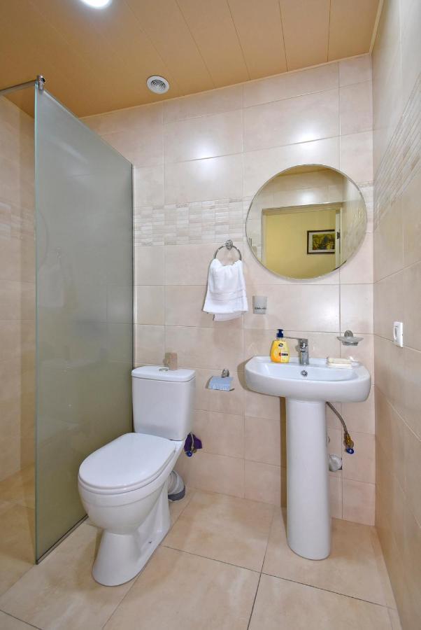 The Nut Guest House Erywań Zewnętrze zdjęcie